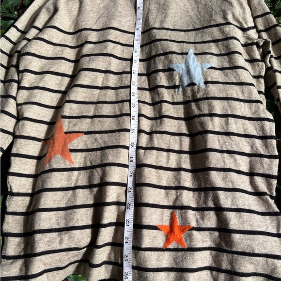 THML Beige Sweater with Vibrant Stars - Picture 5 of 7